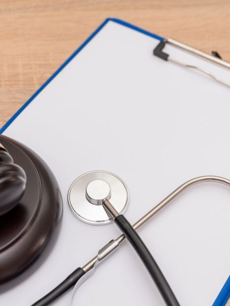 medical law and justice concept with stethoscope a 2025 03 13 01 27 28 utc scaled f274c35c