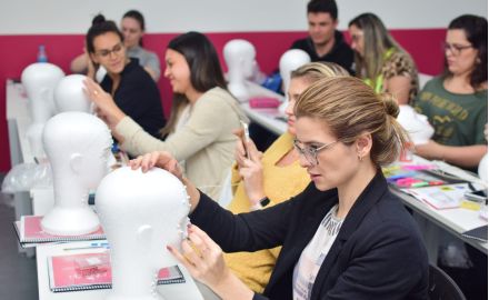 Por que investir em um curso de Harmonização Facial Avançado